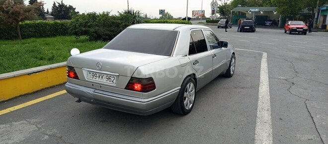 Mercedes E 200 1993, 700,000 km - 2.0 l - Zaqatala