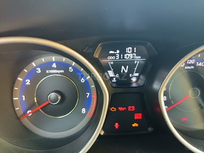 Hyundai Elantra 2011, 311,097 km - 1.8 l - Qəbələ