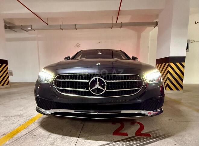 Mercedes E 300 de-1