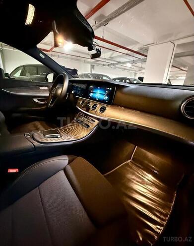 Mercedes E 300 de-10