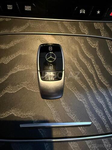 Mercedes E 300 de-9
