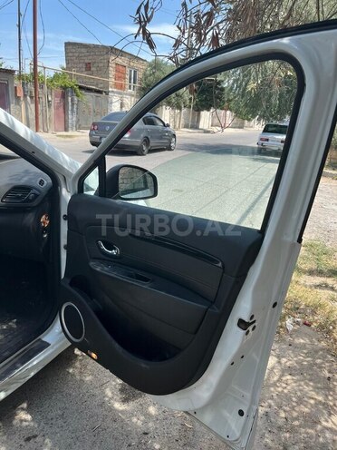 Renault Megane Scenic 2013, 330,621 km - 1.5 л - Bakı