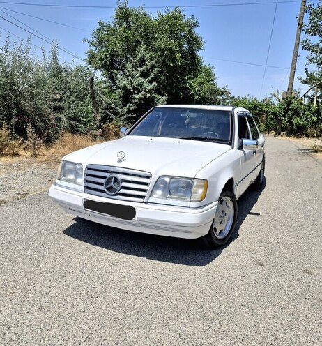 Mercedes E 200 1994, 493,672 km - 2.0 l - Bakı