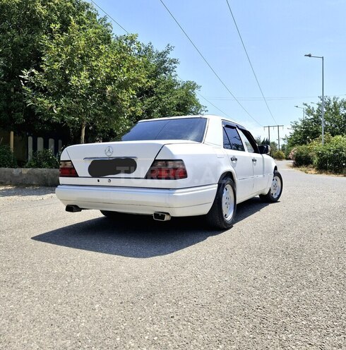 Mercedes E 200 1994, 493,672 km - 2.0 l - Bakı
