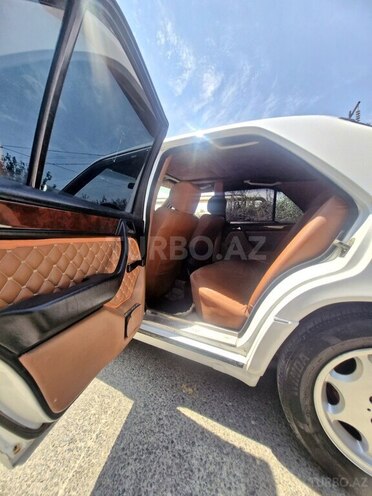 Mercedes E 200 1994, 493,672 km - 2.0 l - Bakı