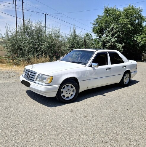 Mercedes E 200 1994, 493,672 km - 2.0 l - Bakı