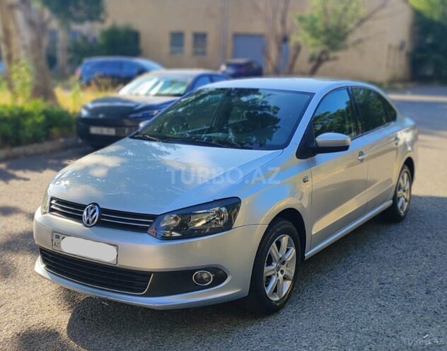 Volkswagen Polo 2012, 242,000 km - 1.6 l - Bakı