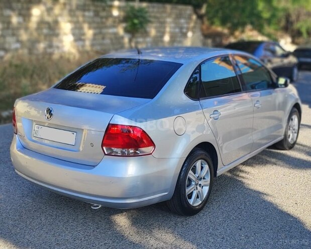 Volkswagen Polo 2012, 242,000 km - 1.6 l - Bakı