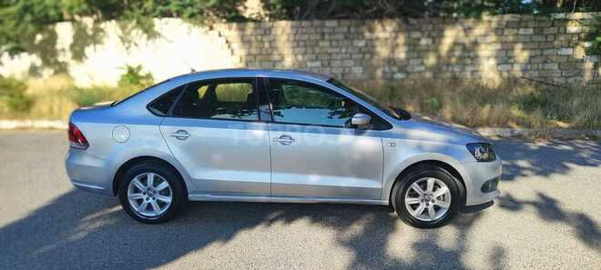 Volkswagen Polo 2012, 242,000 km - 1.6 l - Bakı