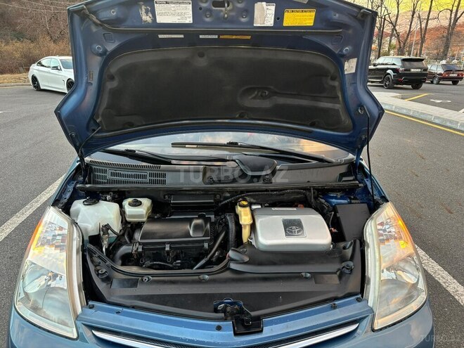 Toyota Prius-3