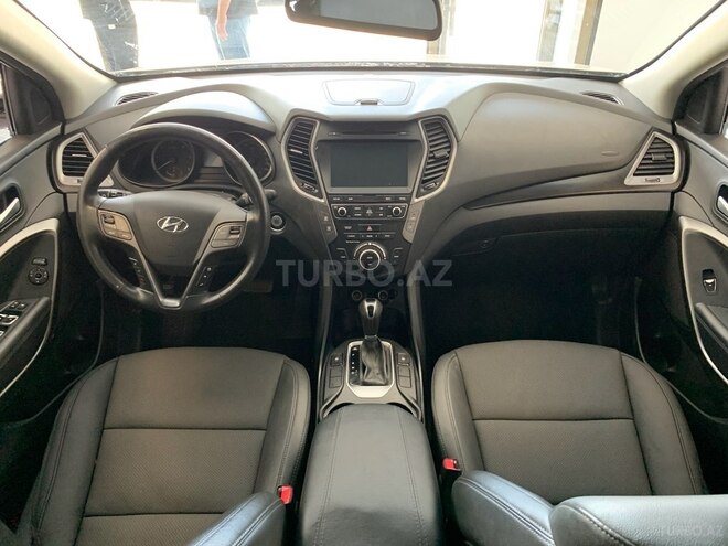 Hyundai Santa Fe-5