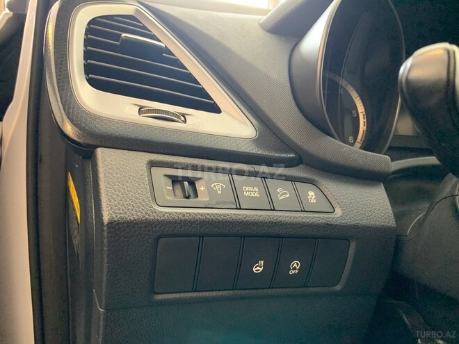 Hyundai Santa Fe-9