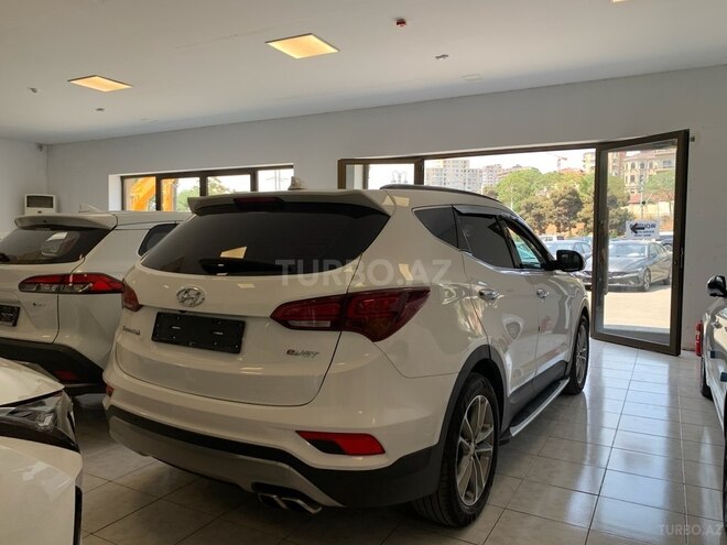 Hyundai Santa Fe-3