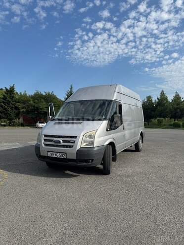 Ford Transit-1