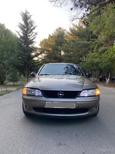 Opel Vectra 1996, 300,000 km - 1.6 l - Sumqayıt