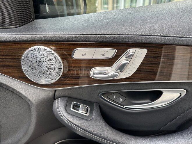 Mercedes C 300 4MATIC 2015, 111,000 km - 2.0 l - Bakı