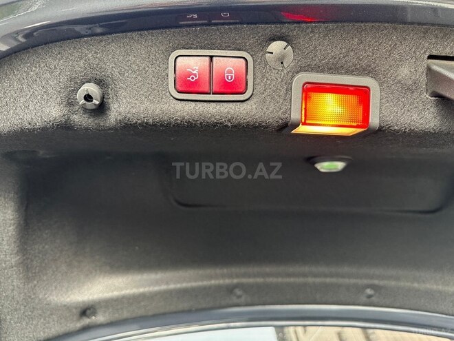 Mercedes C 300 4MATIC 2015, 111,000 km - 2.0 l - Bakı