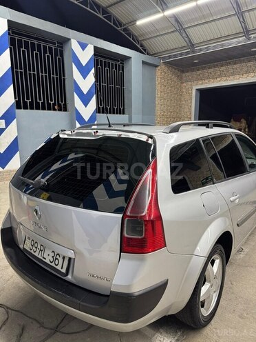 Renault Megane-8