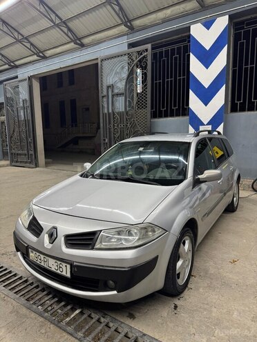 Renault Megane-11
