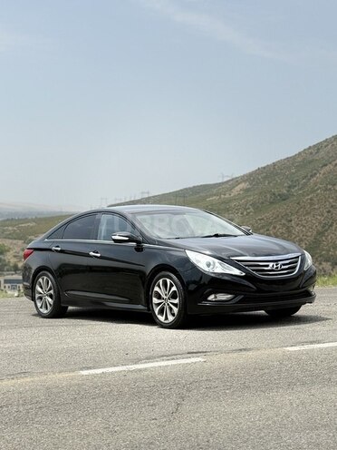 Hyundai Sonata-1