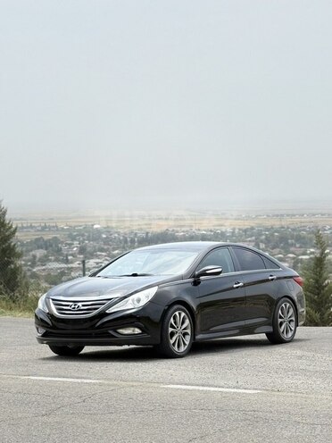 Hyundai Sonata-2
