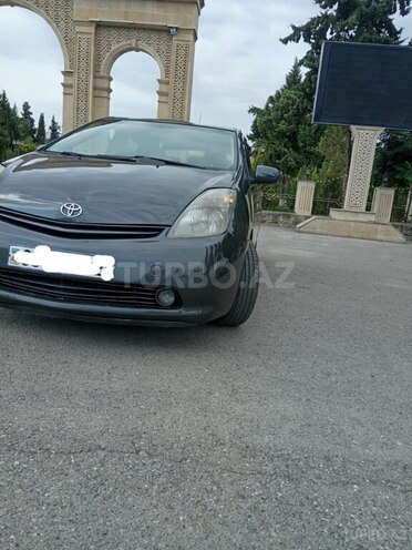 Toyota Prius-2