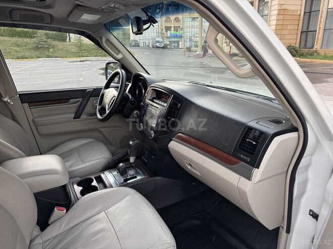 Mitsubishi Pajero 2008, 206,425 km - 3.0 l - Bakı