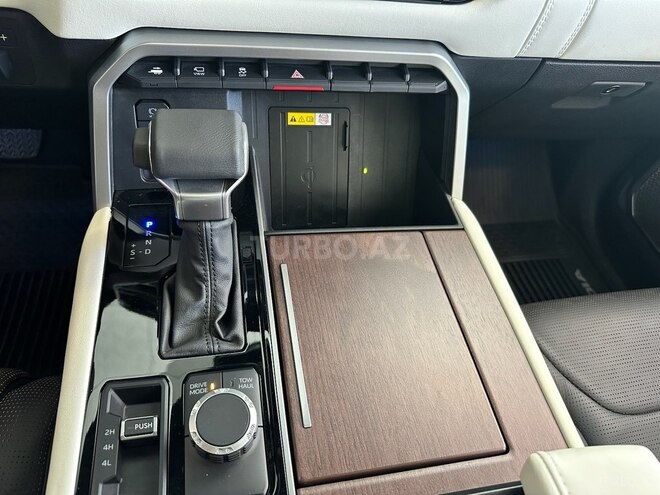 Toyota Sequoia 2023, 2,250 km - 3.5 l - Bakı