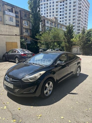 Hyundai Elantra-5
