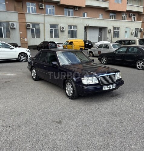 Mercedes E 230 1990, 240,000 km - 2.3 l - Bakı