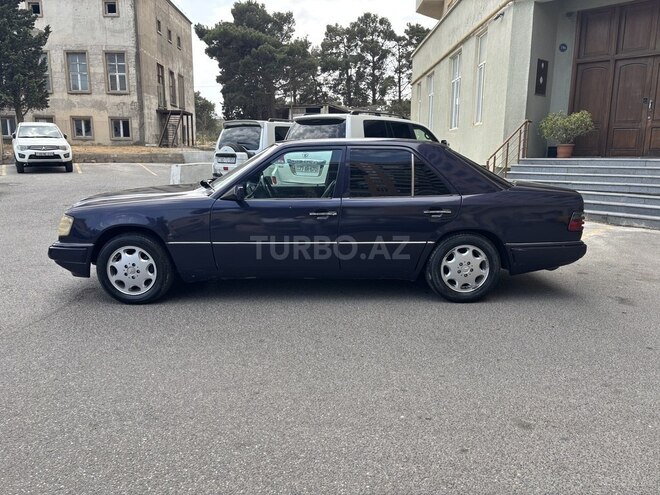 Mercedes E 230 1990, 240,000 km - 2.3 l - Bakı