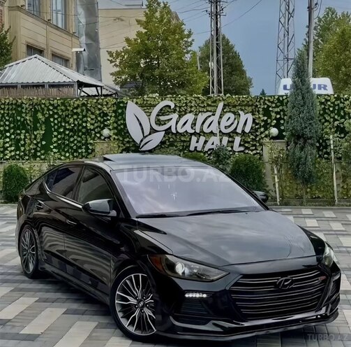 Hyundai Elantra-1