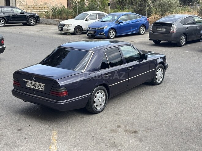 Mercedes E 230 1990, 240,000 km - 2.3 l - Bakı