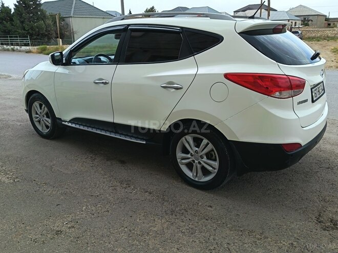 Hyundai ix35 2011, 285,000 km - 2.0 l - Bakı