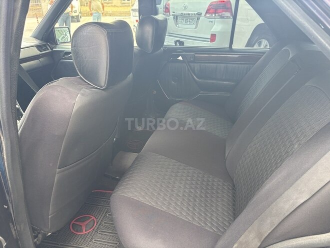 Mercedes E 230 1990, 240,000 km - 2.3 l - Bakı