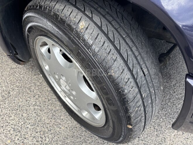 Mercedes E 230 1990, 240,000 km - 2.3 l - Bakı