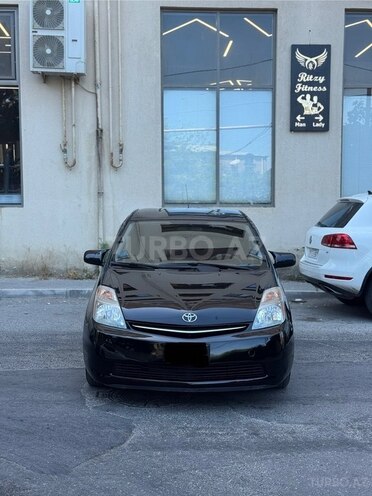 Toyota Prius-2