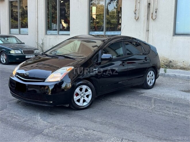 Toyota Prius-1
