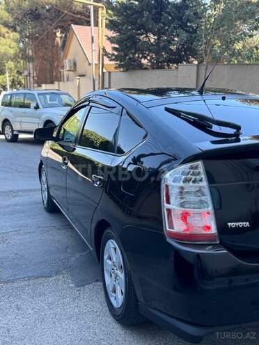 Toyota Prius-6