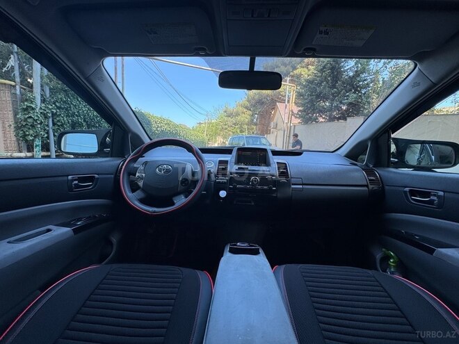 Toyota Prius-14