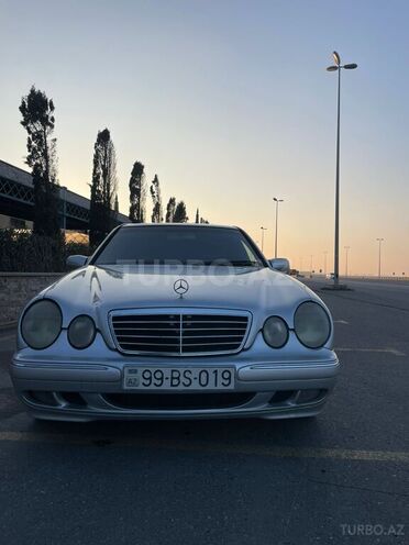 Mercedes E 270 2000, 560,000 km - 2.7 l - Bakı