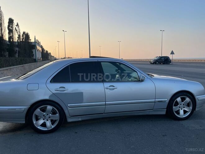 Mercedes E 270 2000, 560,000 km - 2.7 l - Bakı