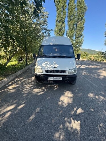 Ford Transit 2003, 370,000 km - 2.4 л - Quba