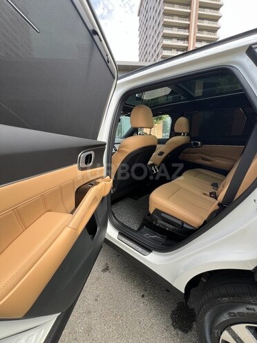 Kia Sorento-16