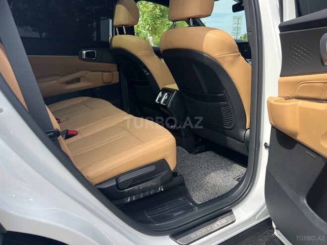 Kia Sorento-14