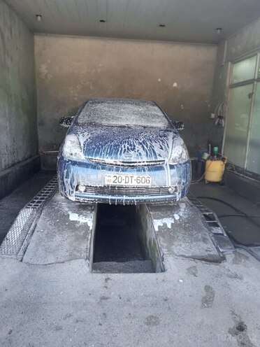 Toyota Prius-3