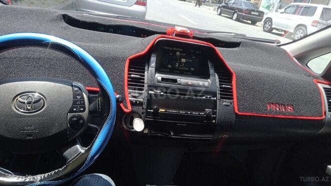Toyota Prius-2