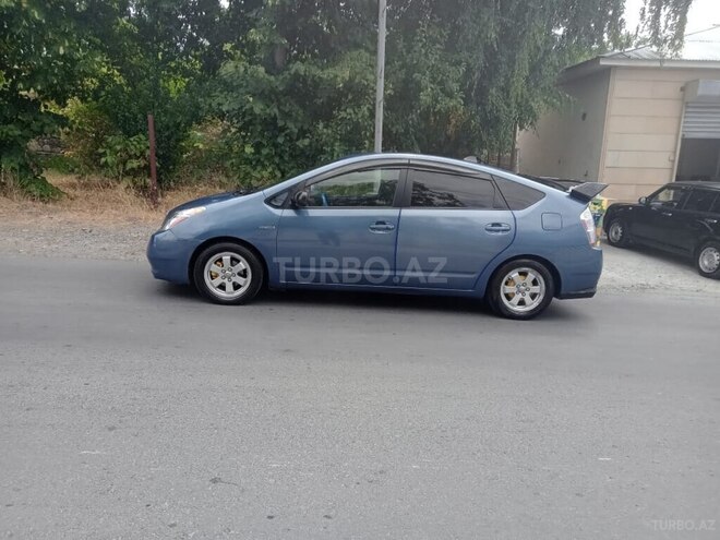 Toyota Prius-7