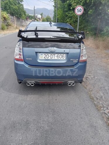 Toyota Prius-8