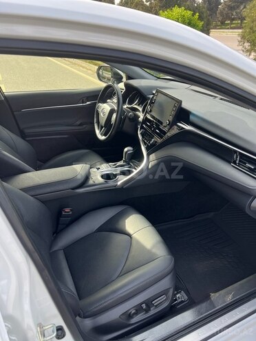 Toyota Camry-9
